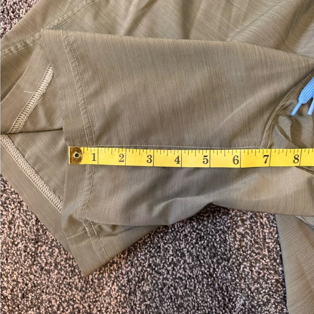 Nike Men’s Olive Green Athletic Shorts with Blue Drawstring Size Small Pockets